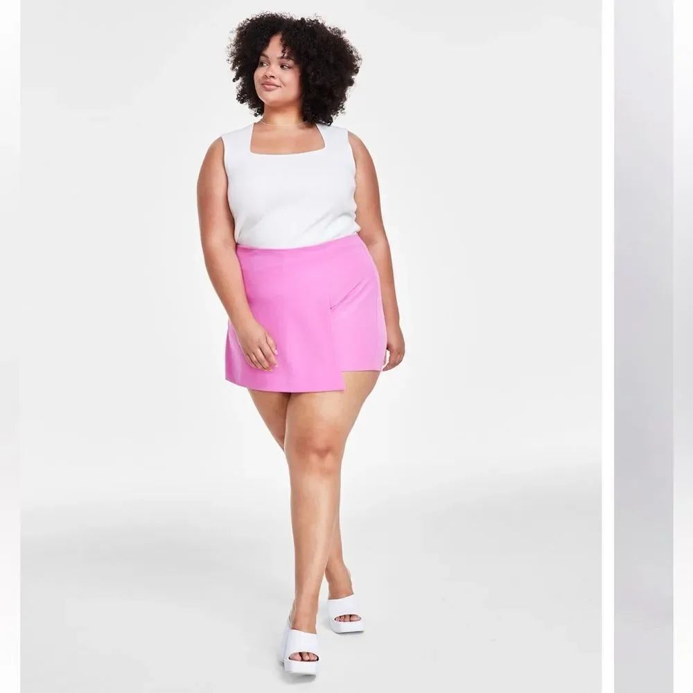 Bar iii Trendy Plus Size Back-Zip Woven Mini Skort shorts size 18